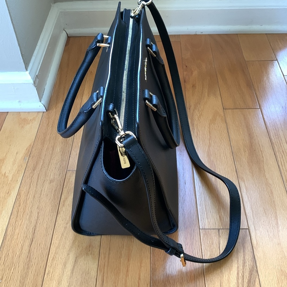 Michael Kors Selma Tote - Picture 11 of 13